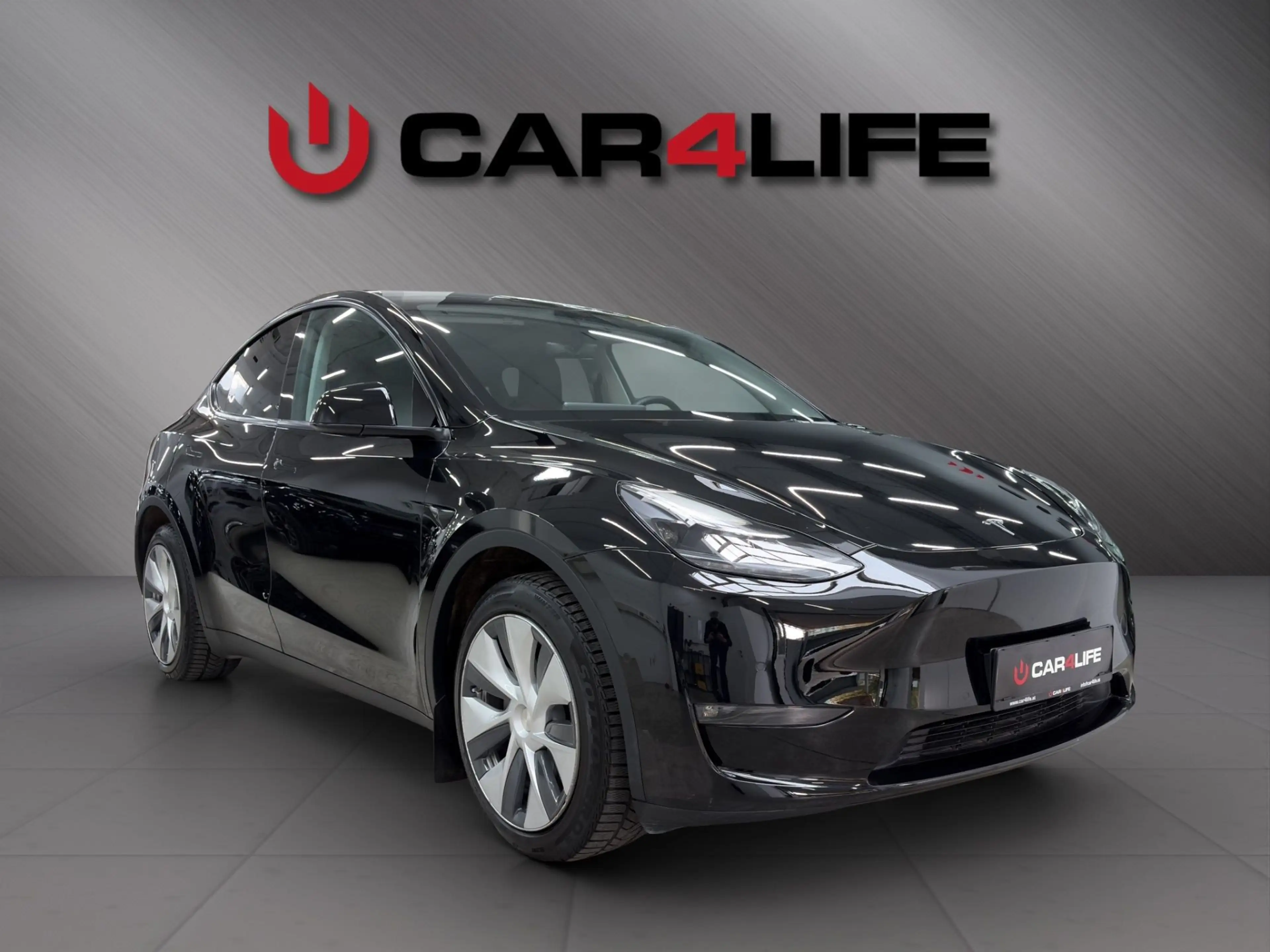 Tesla Model Y AWD 75kWh Maximale Reichweite Dual AWD — photo 3