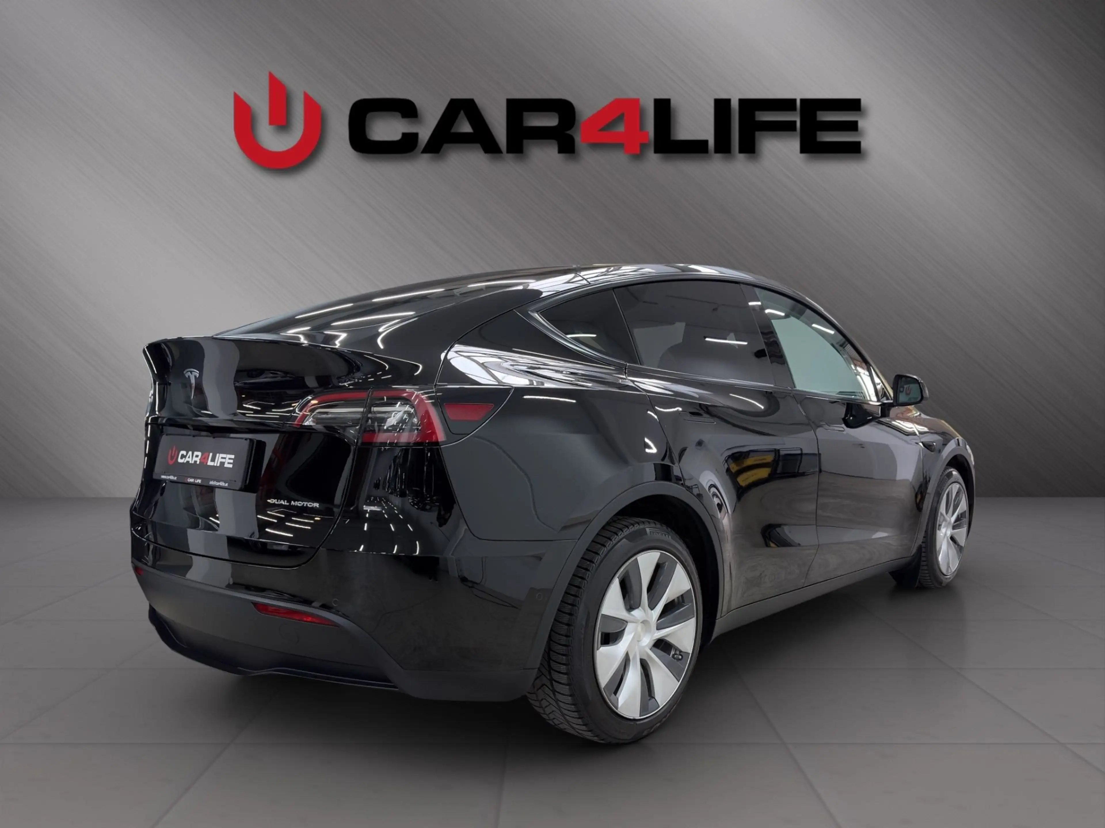Tesla Model Y AWD 75kWh Maximale Reichweite Dual AWD — photo 5