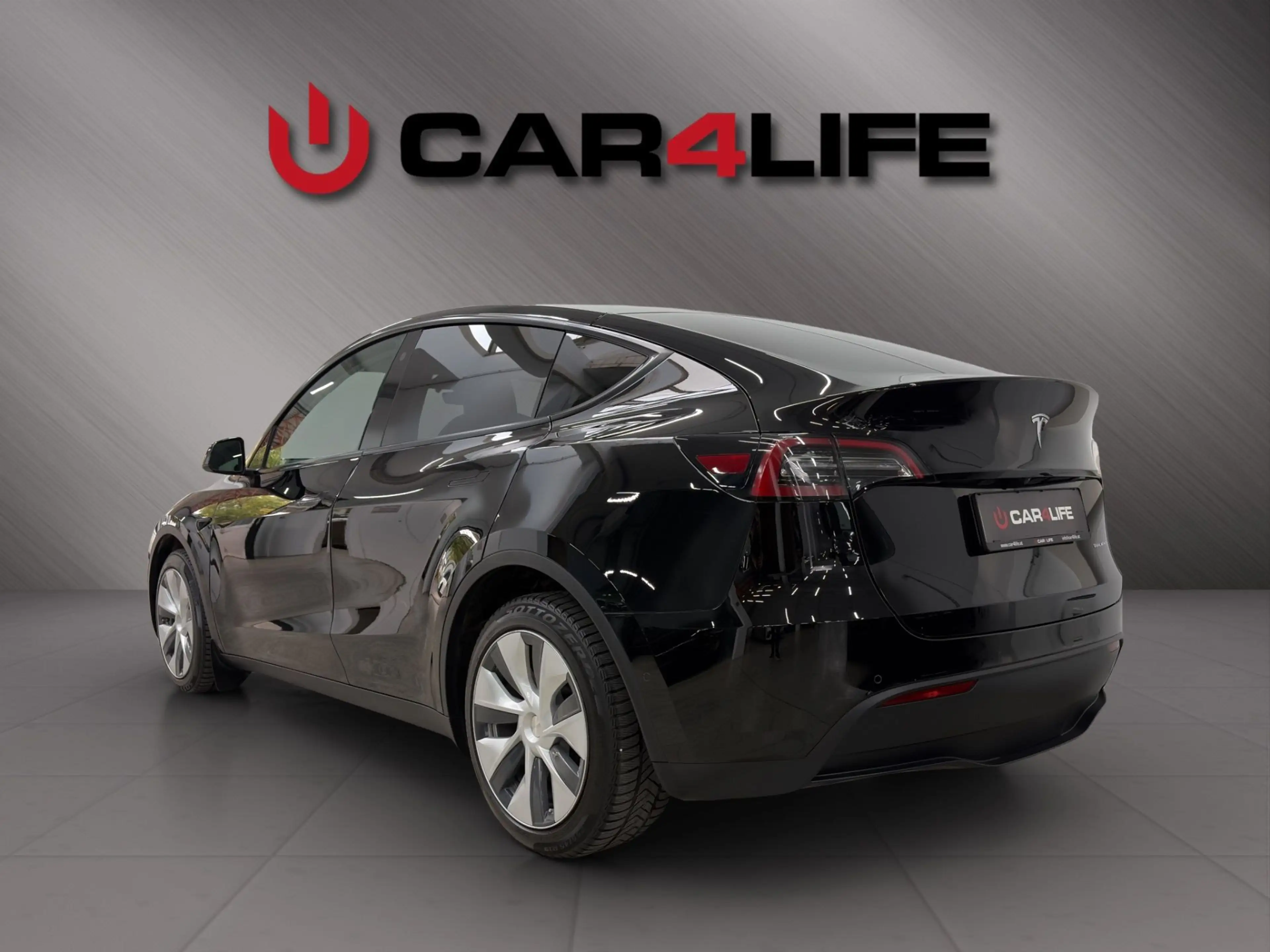 Tesla Model Y AWD 75kWh Maximale Reichweite Dual AWD — photo 7