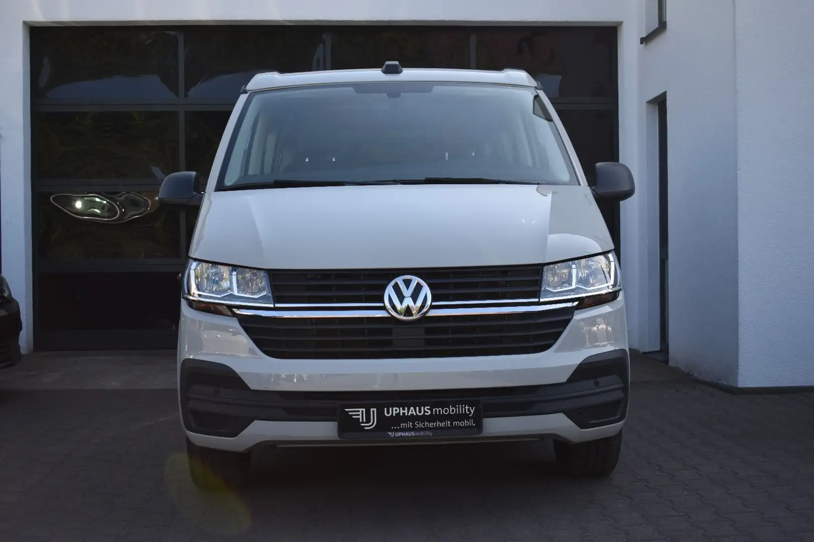 Volkswagen T6 California T6.1 California Beach*Standhzg.*Klimaaut.*Sitzhz Šedá - 2