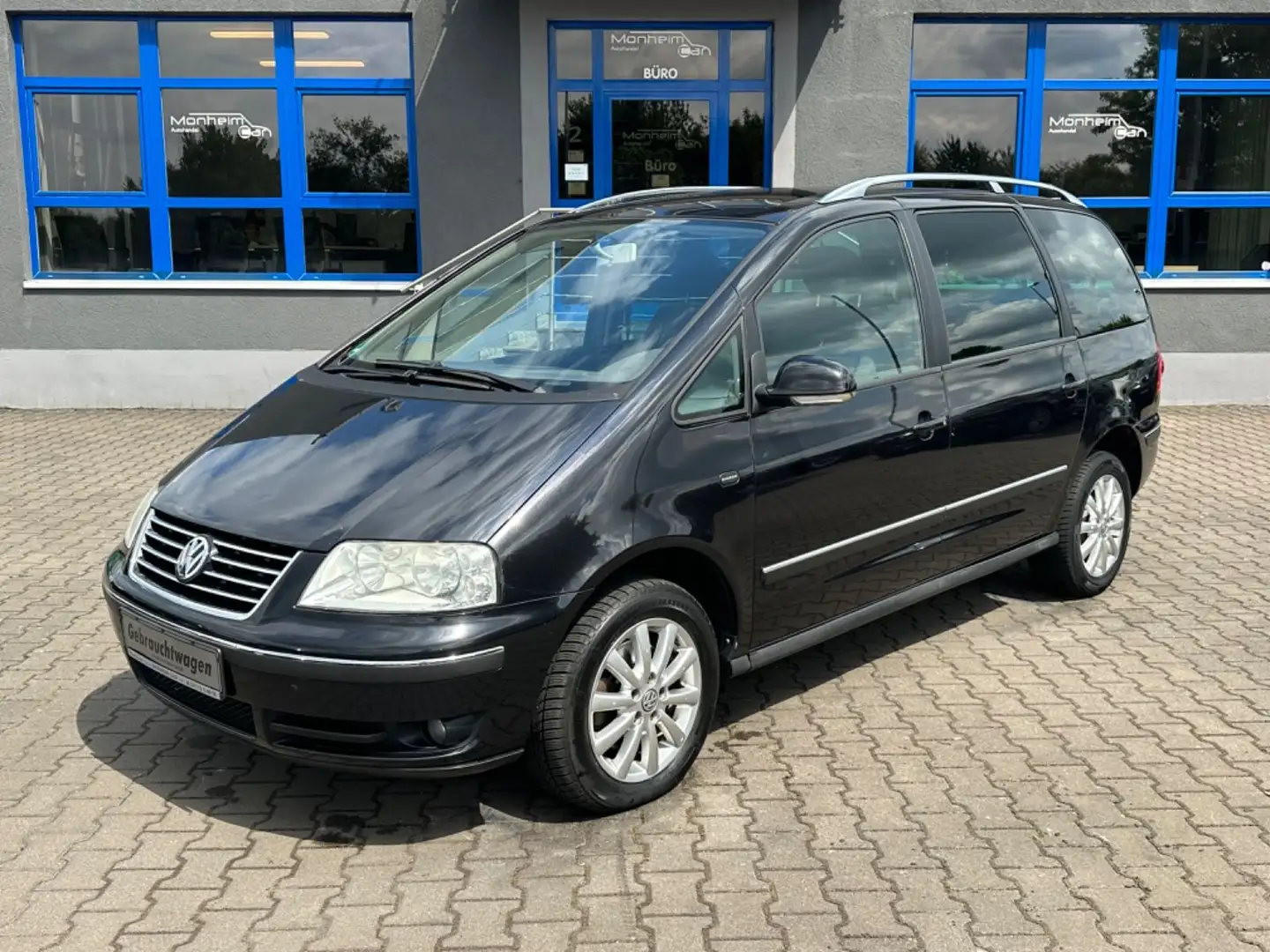 Volkswagen Sharan 1.9TDI 96kW Highline 7 Sitzer Nero - 1