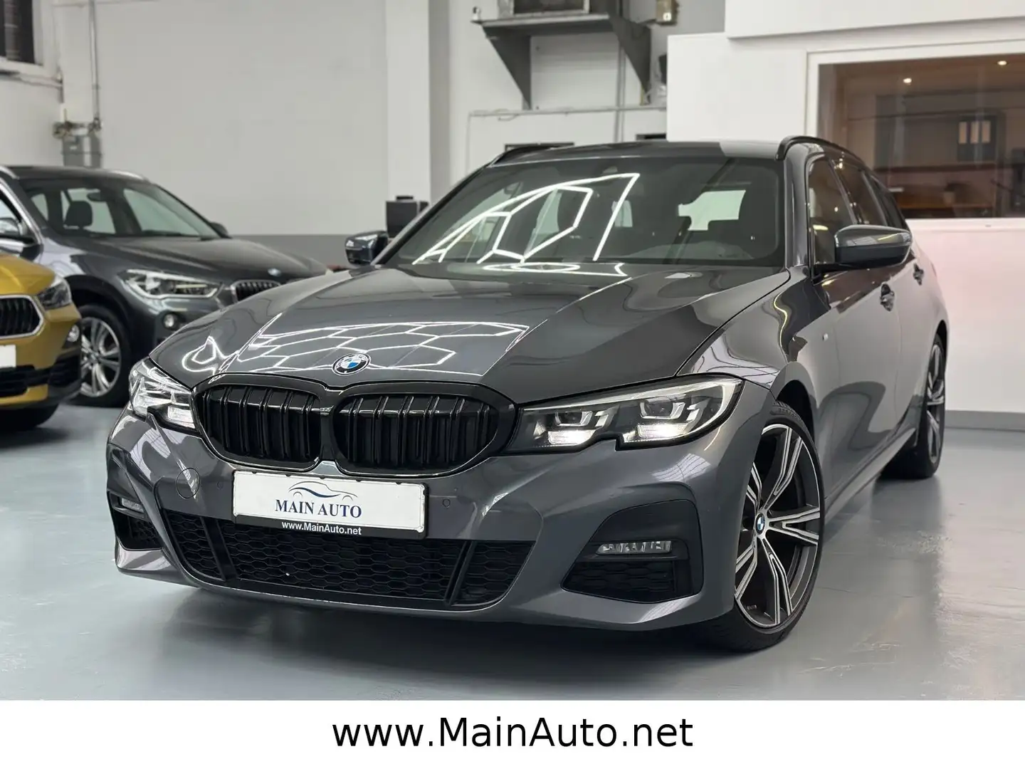 BMW 320 d xDrive M Sport/DigTacho/CAM/SPUR/WiFi Grau - 2