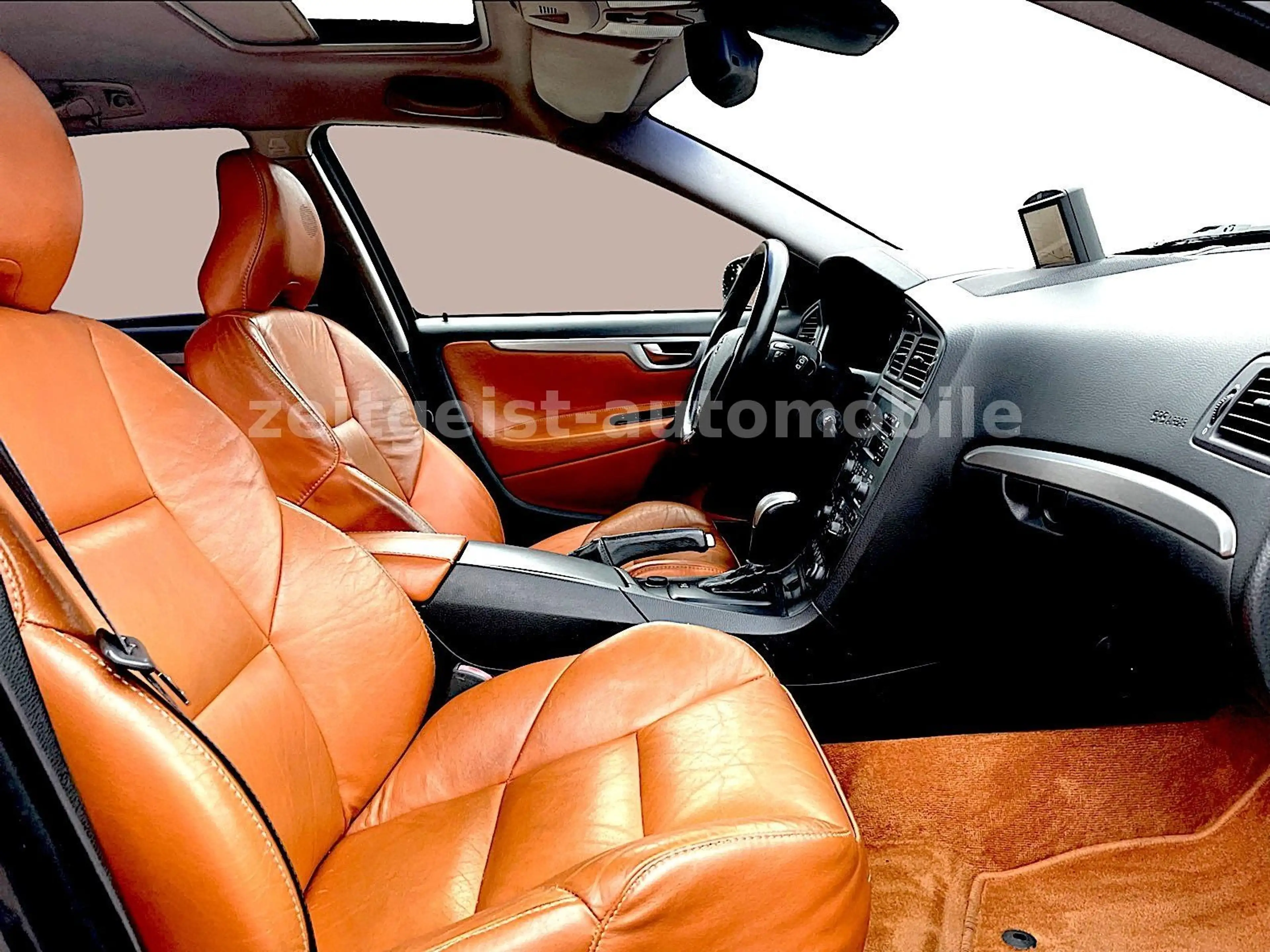 Volvo V70 R AWD*TÜV & SERVICE NEU* — photo 10
