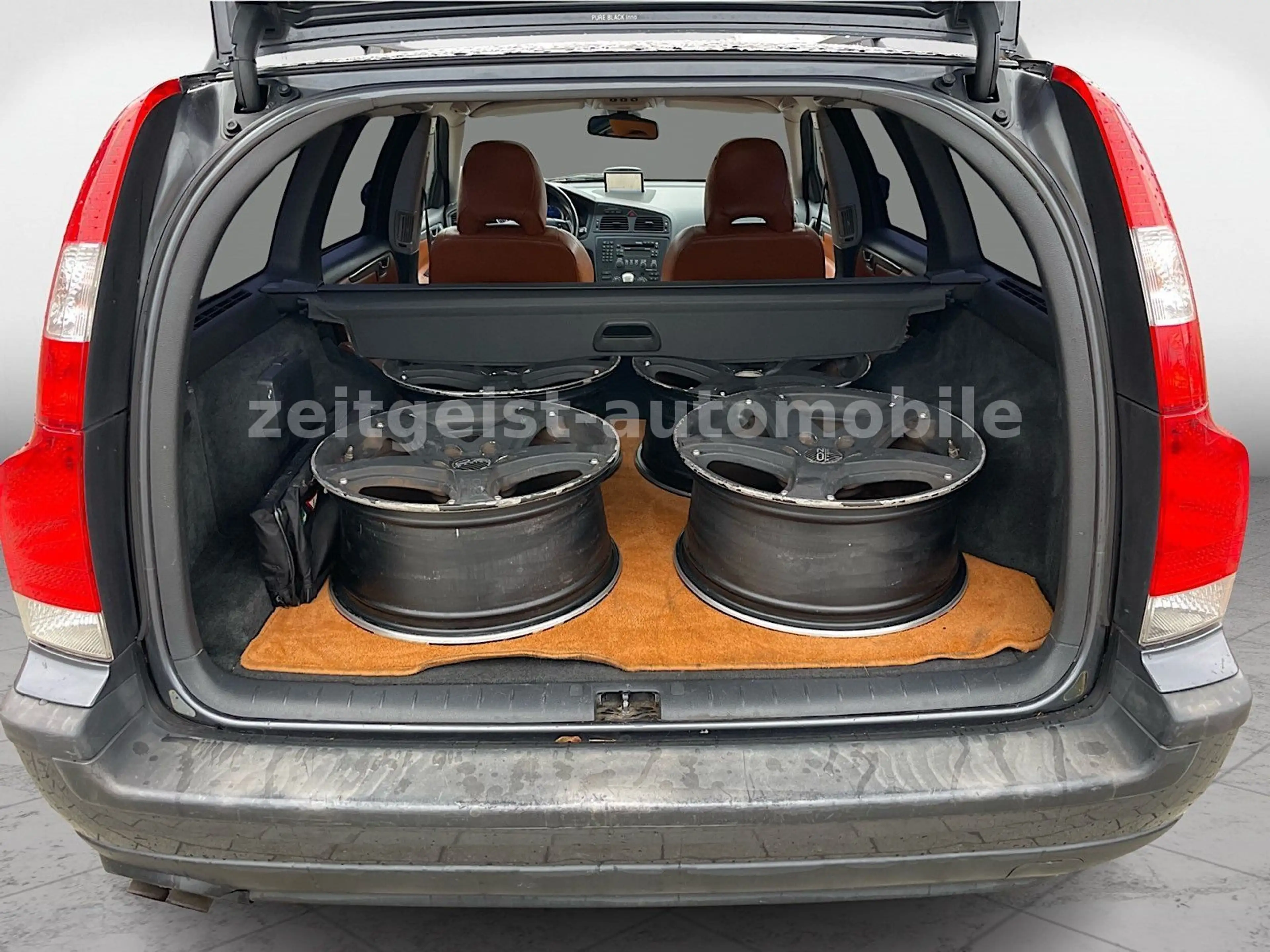 Volvo V70 R AWD*TÜV & SERVICE NEU* — photo 8