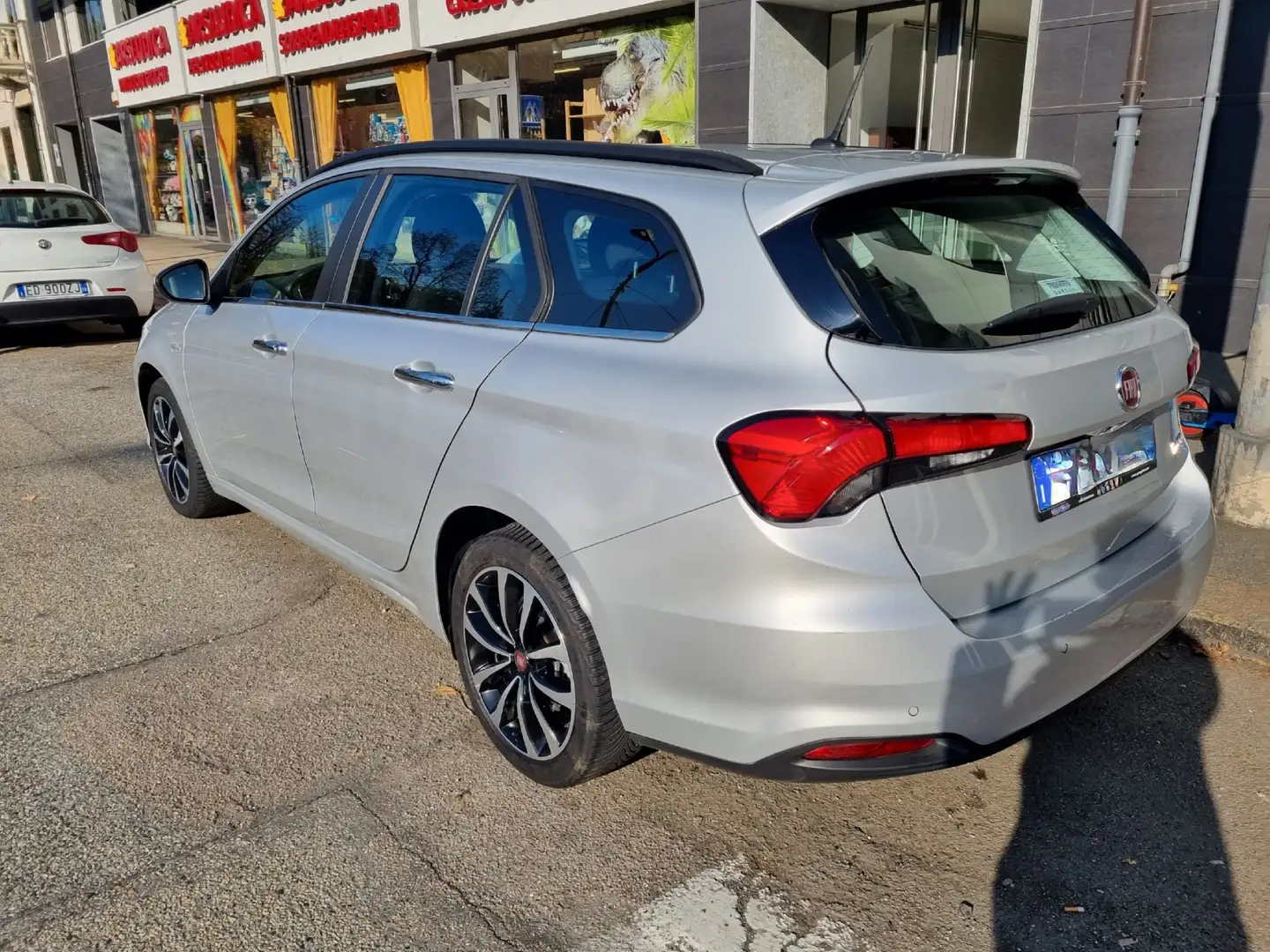Fiat Tipo 5p 1.6 mjt Lounge s&s 120cv dct Silber - 2
