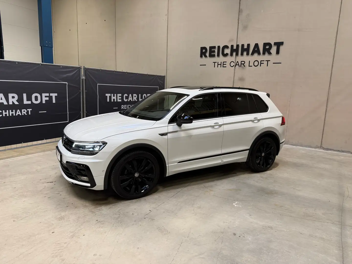 Volkswagen Tiguan Sky R-LINE TSI DSG AHK Weiß - 2