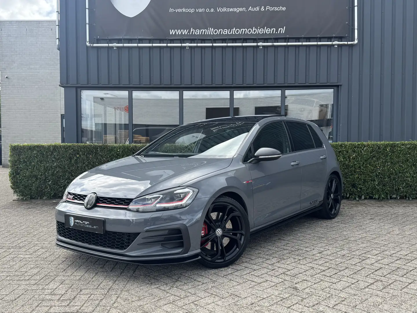Volkswagen Golf GTI 7,5 TCR 2.0 TSI 290pk DSG / Aut. DCC Panoramadak D Grijs - 1