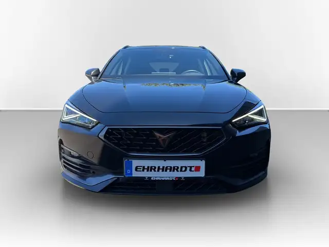 Cupra Leon view 3