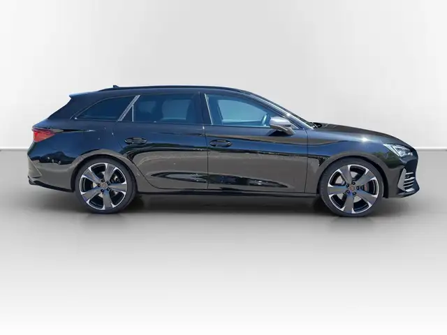 Cupra Leon view 6