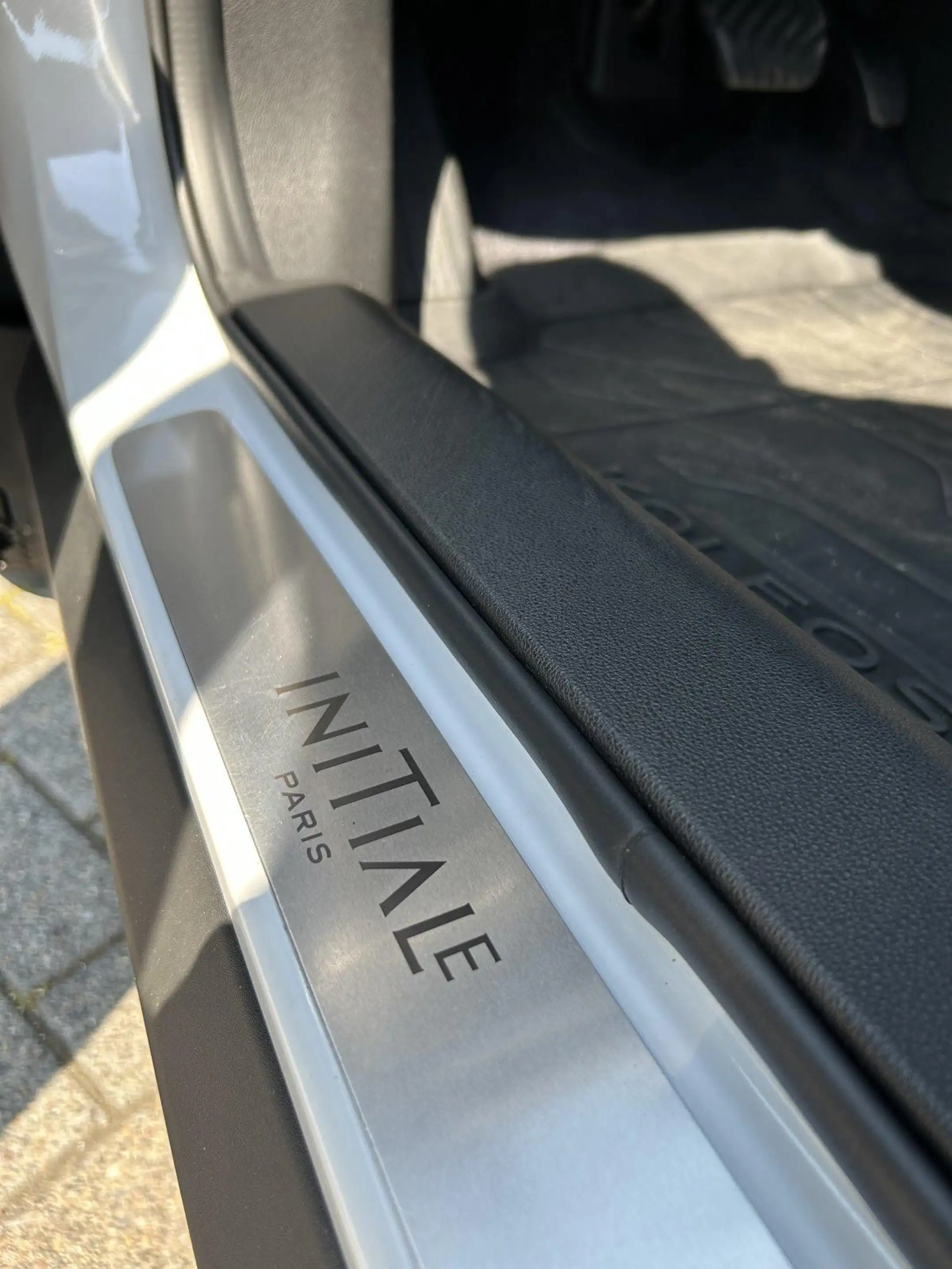 Renault Koleos dCi 185 4WD X-Tronic Initiale Paris — photo 13
