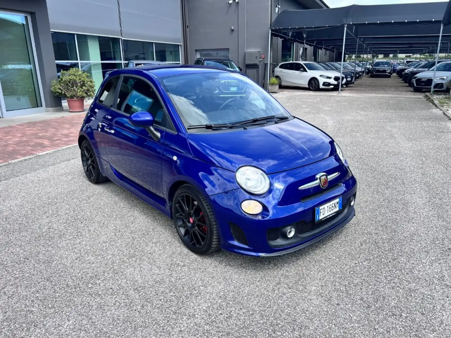 Abarth 595 1.4 Turbo T-Jet 160 CV Yamaha Factory Racing Blu/Azzurro - 2