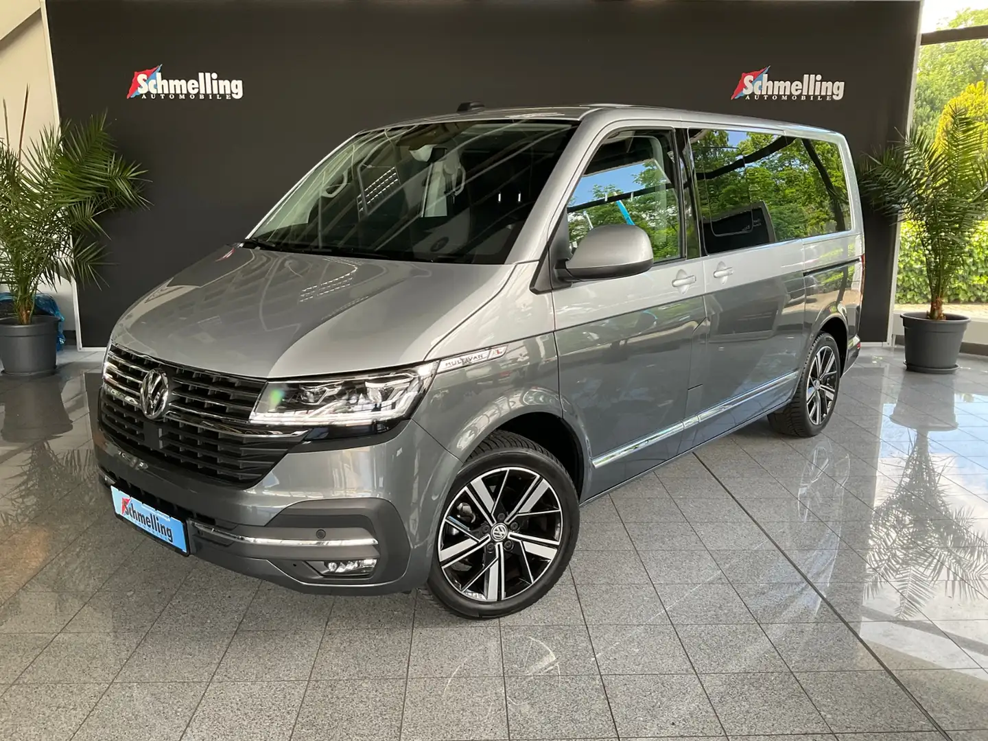 Volkswagen T6.1 Multivan .1 Multivan Generation Six 2.0 TDI DSG LED NAVI L Plateado - 2