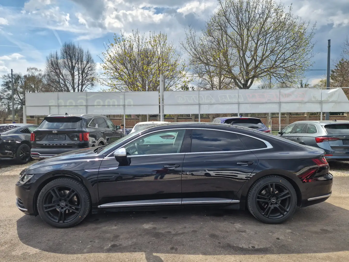 Volkswagen Arteon 2,0 TDI SCR 4Motion Elegance / Pano / Massagesitze Schwarz - 2