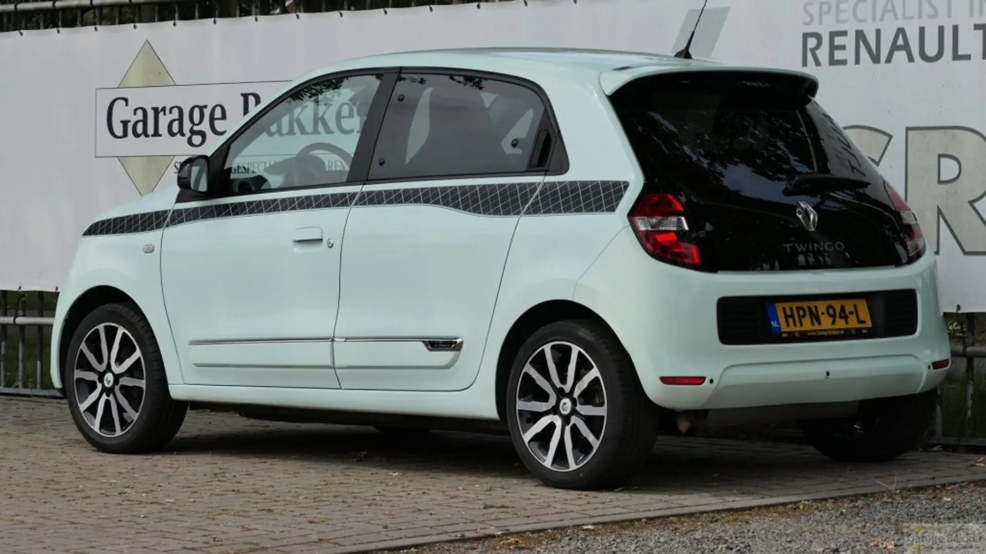 Renault Twingo TCe 90 EDC Automaat La Parisienne Vert - 2