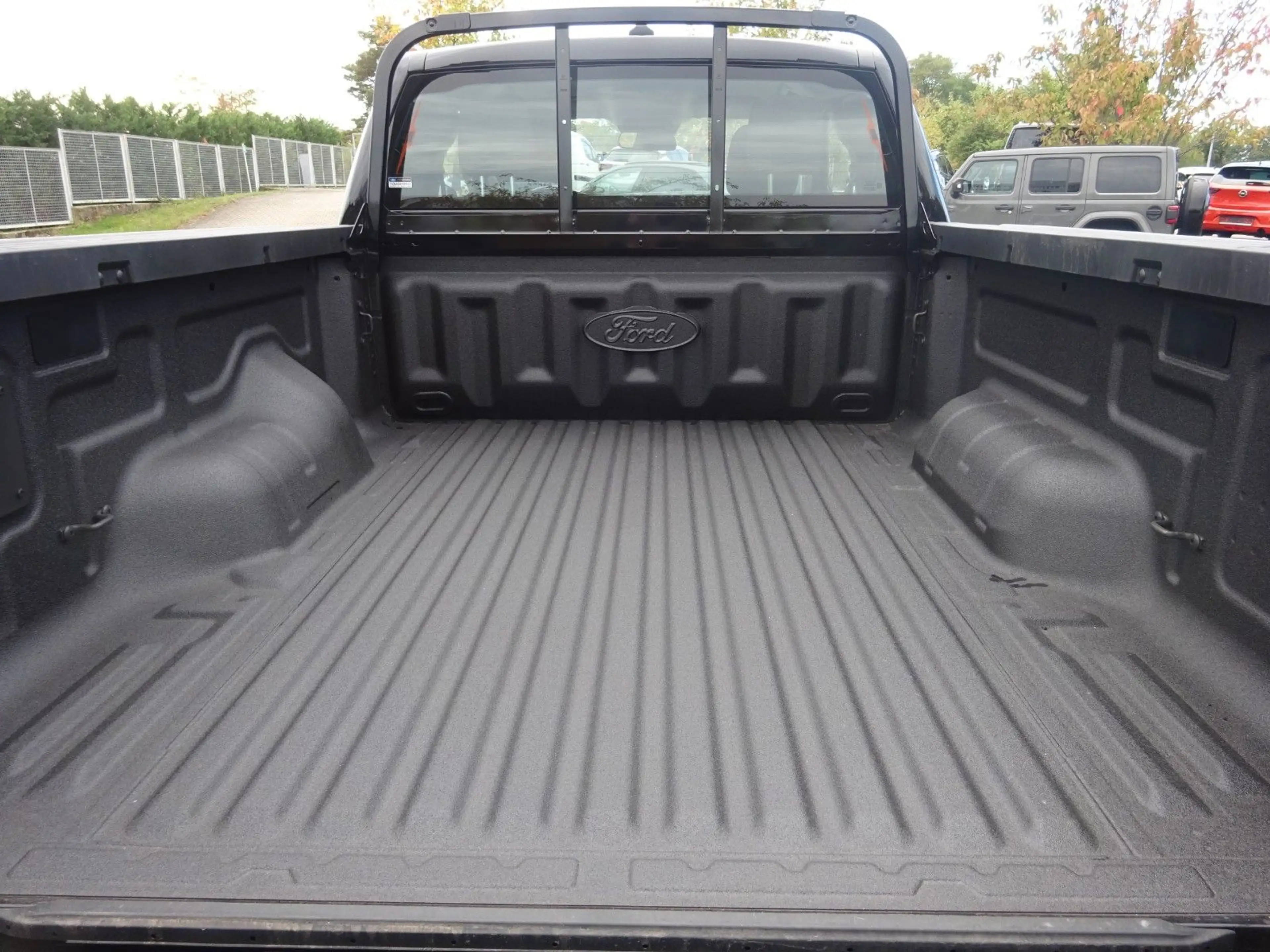 Ford Ranger XLT Extrakab 4x4 V6 Aut. AHK WiPa ACC — photo 6