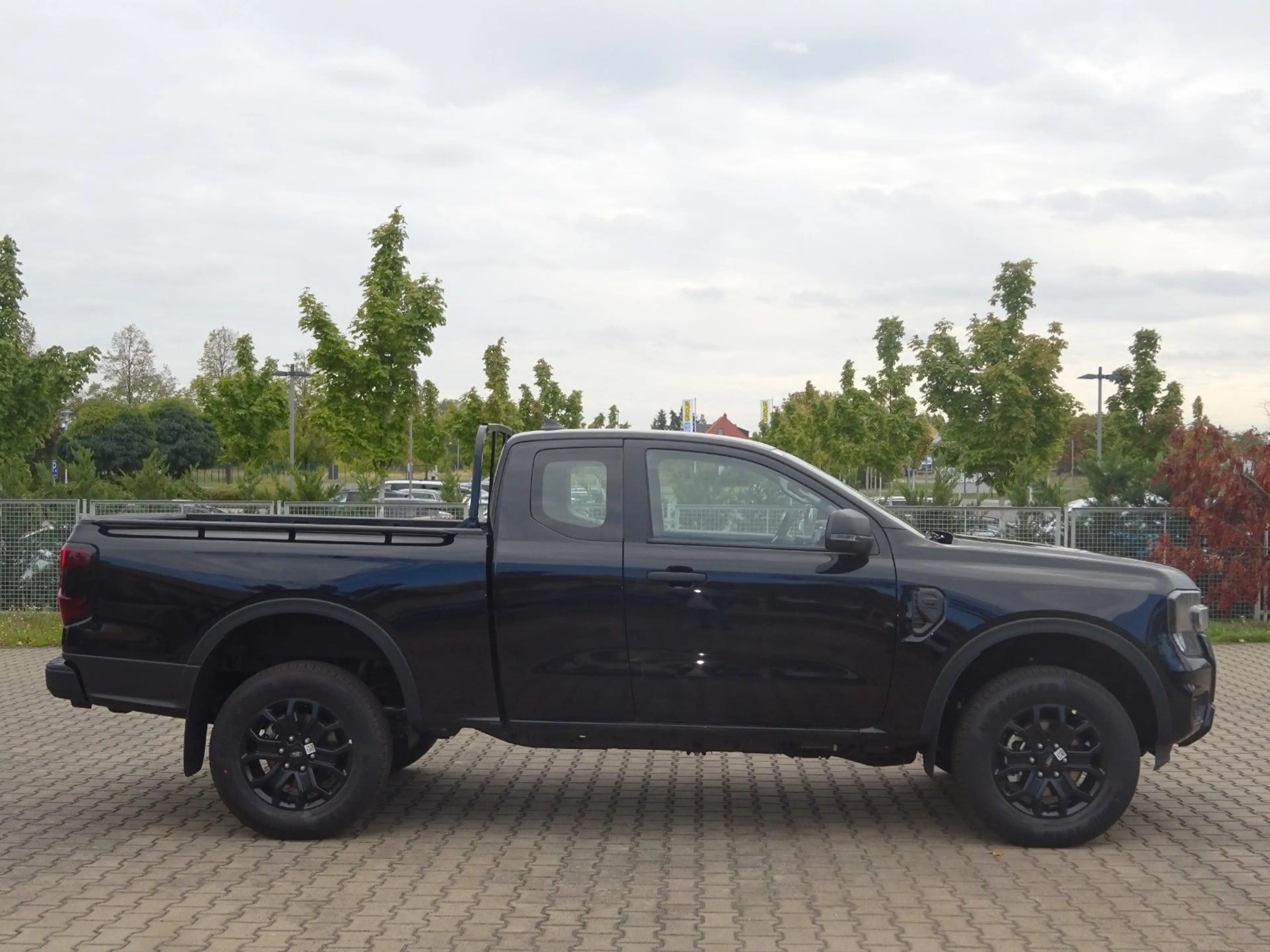 Ford Ranger XLT Extrakab 4x4 V6 Aut. AHK WiPa ACC — photo 9