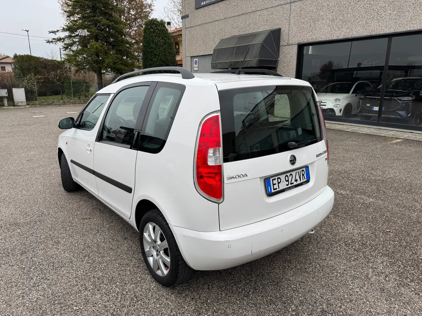 Skoda Roomster 1.6 tdi cr Style 90cv UNICO PROPRIETARIO Weiß - 2