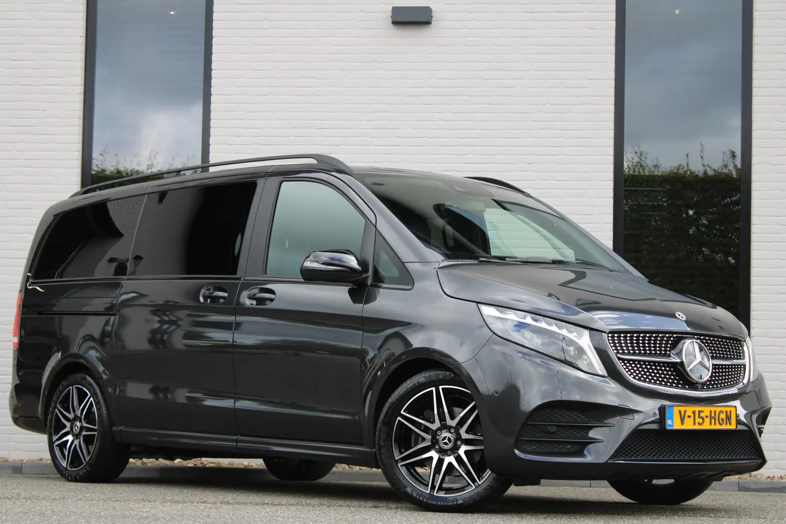 Mercedes-Benz V 300 300d / Lang / DC / AMG / Burmester / Electr Stoele Gris - 1