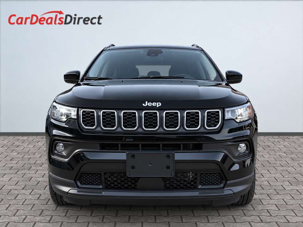 2025 Jeep Compass NORTH 4x4 | Leather | Panoramic Sunroof | Heated S — снимка 2