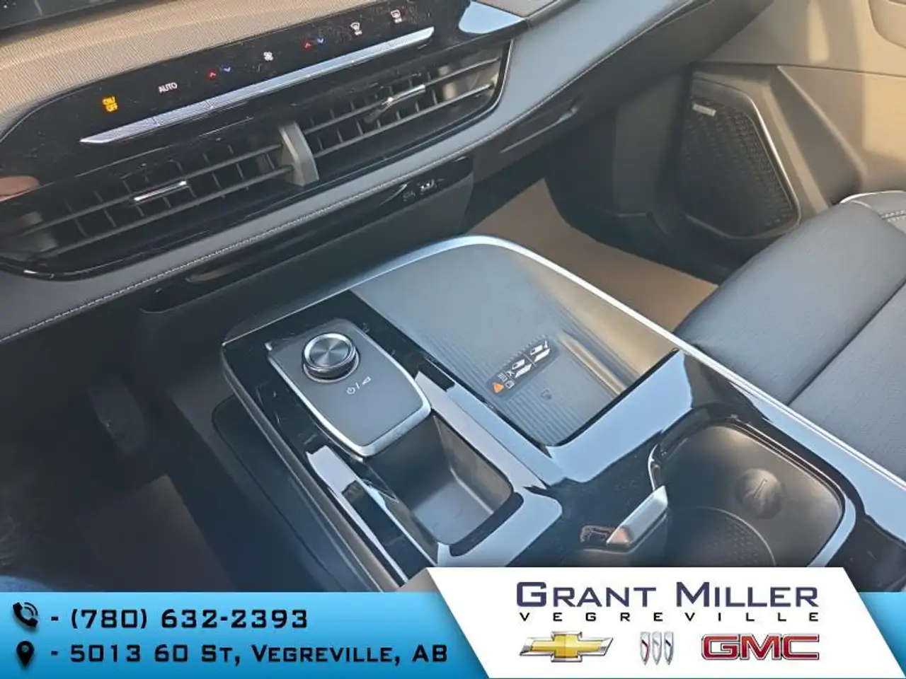 Buick Enclave снимка Buick Enclave