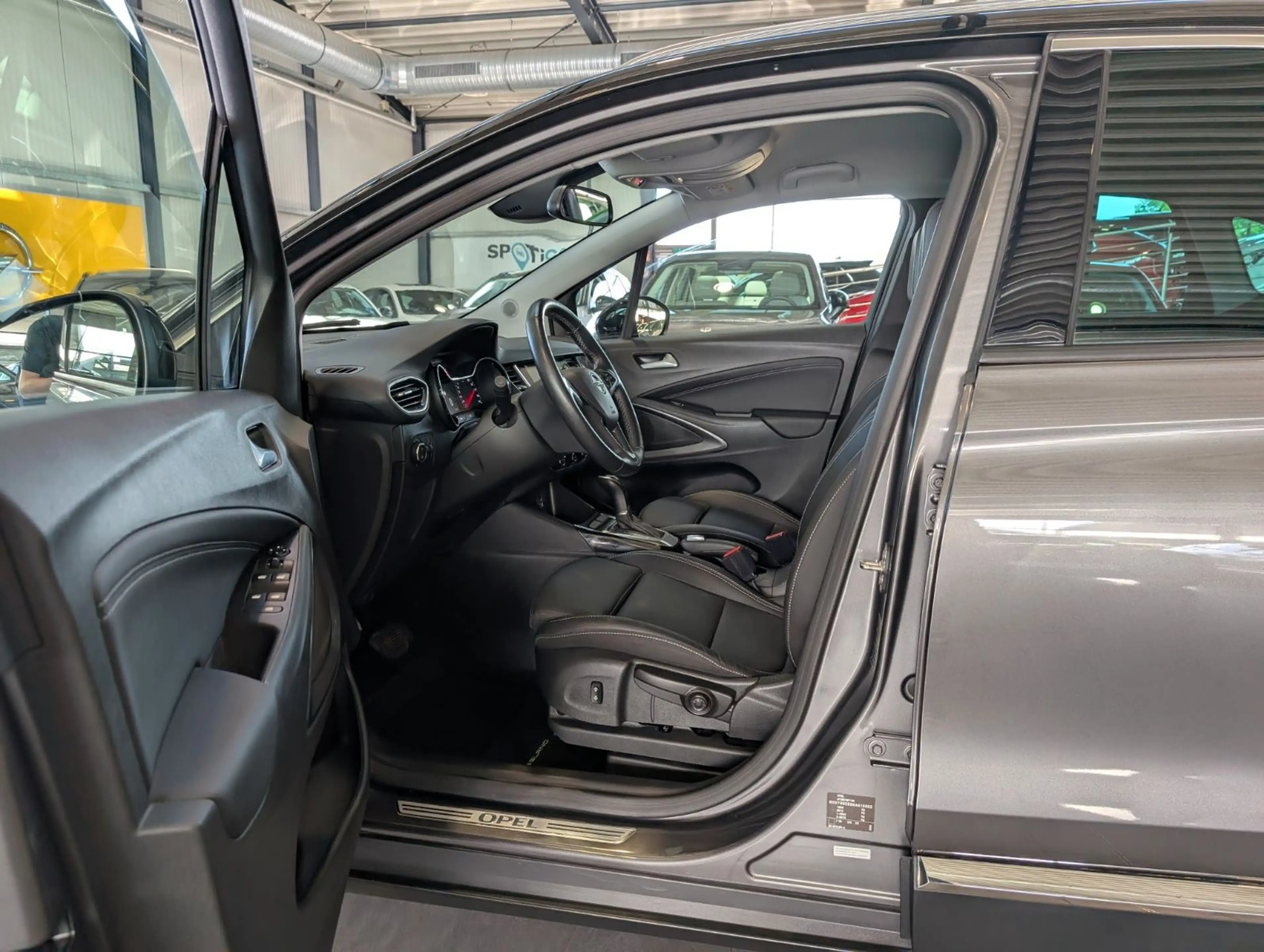 Opel Crossland X Crossland Leder SH LH Navi Android Apple Kamera — photo 9