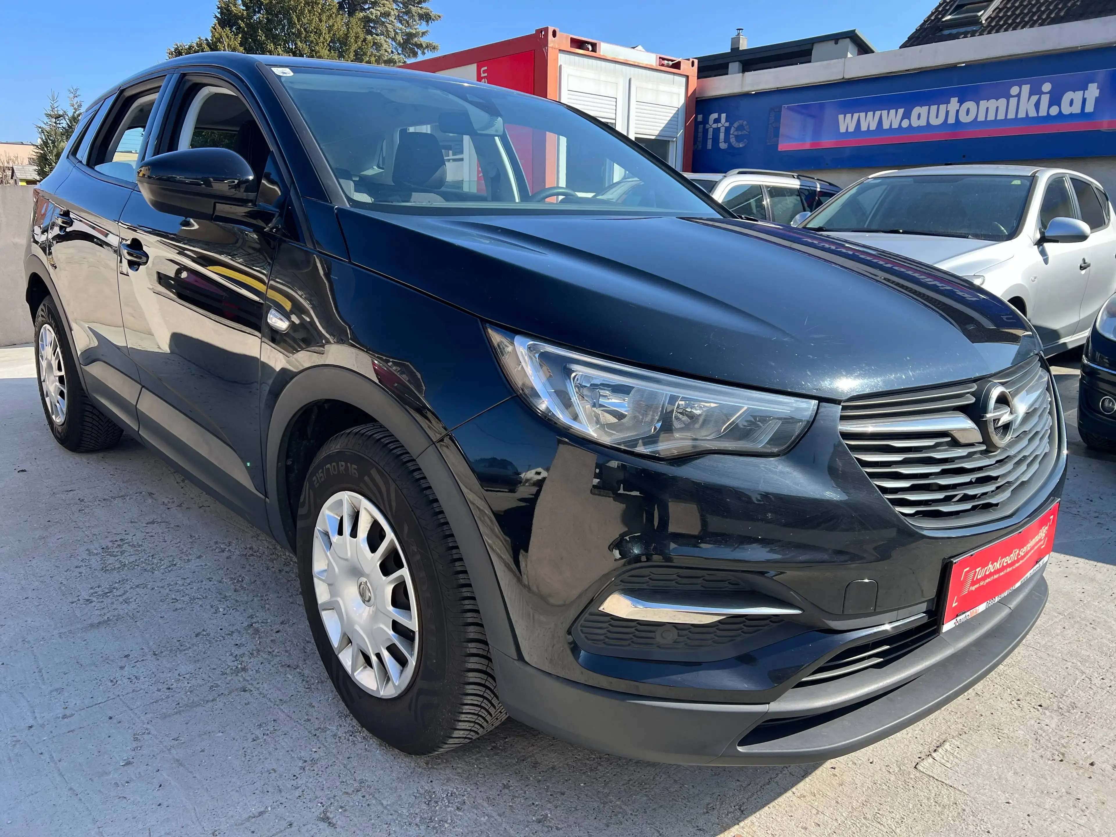 Opel Grandland X 1,2 Turbo Design Line — photo 3