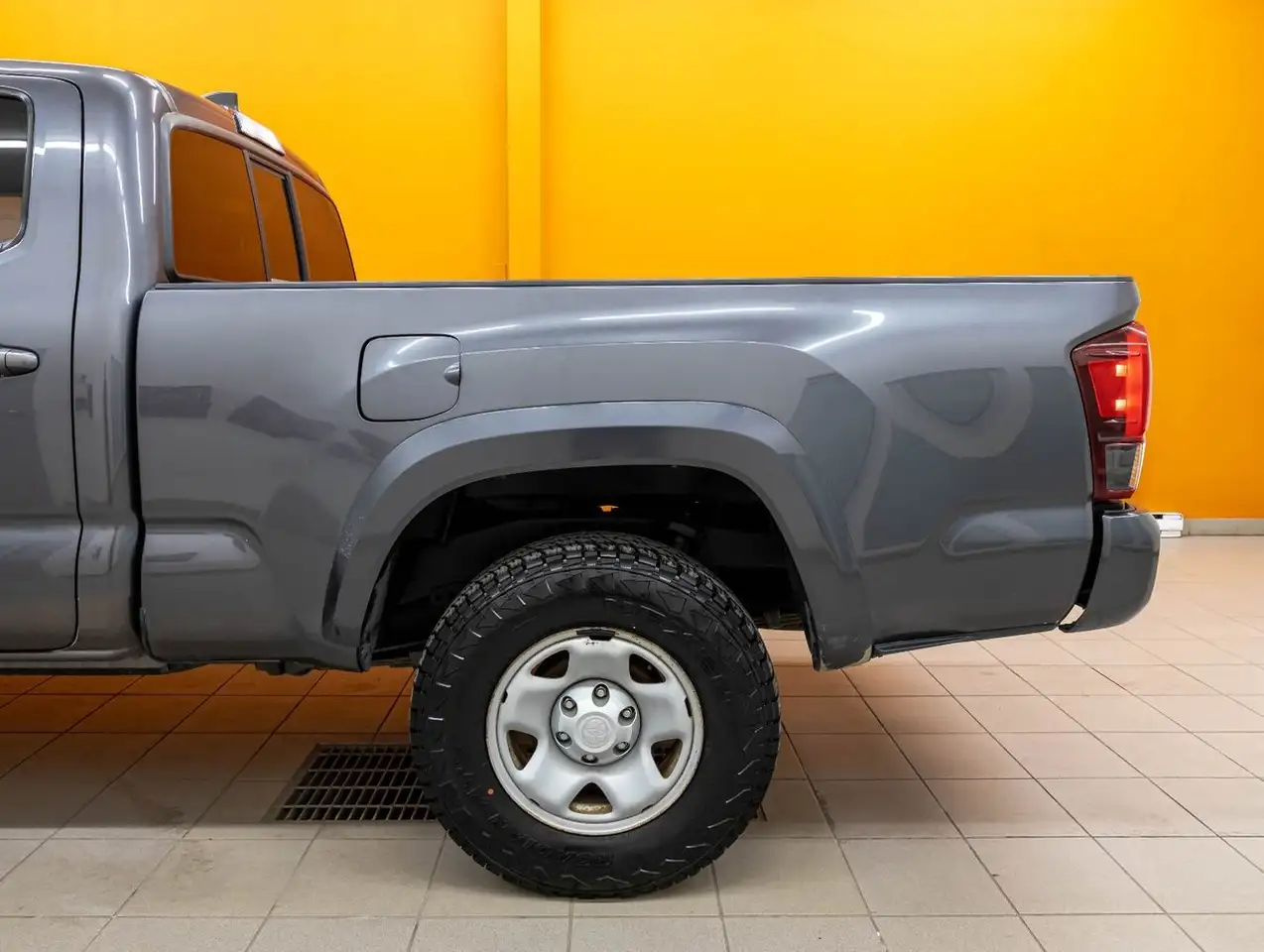 Toyota Tacoma снимка Toyota Tacoma