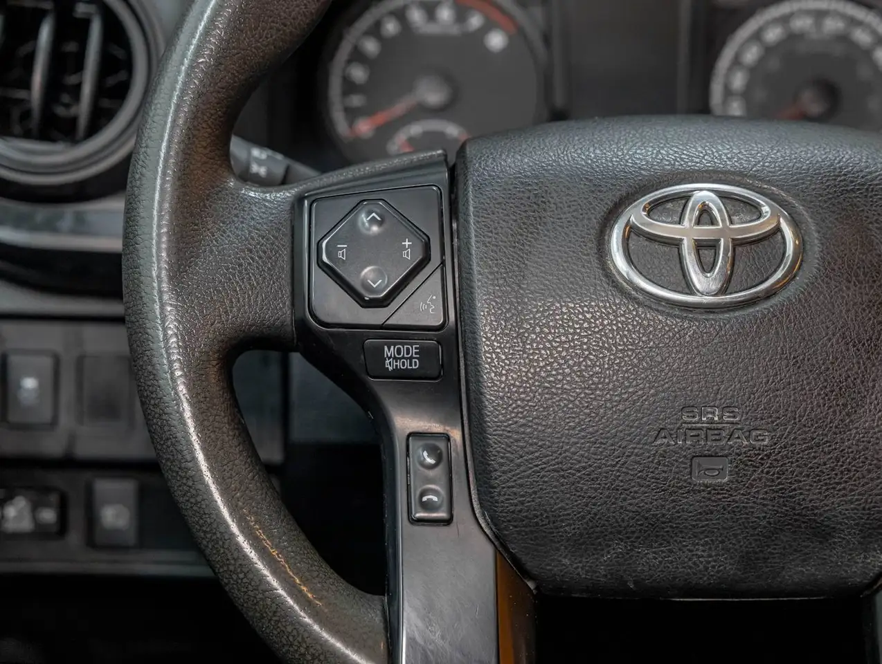 Toyota Tacoma снимка Toyota Tacoma