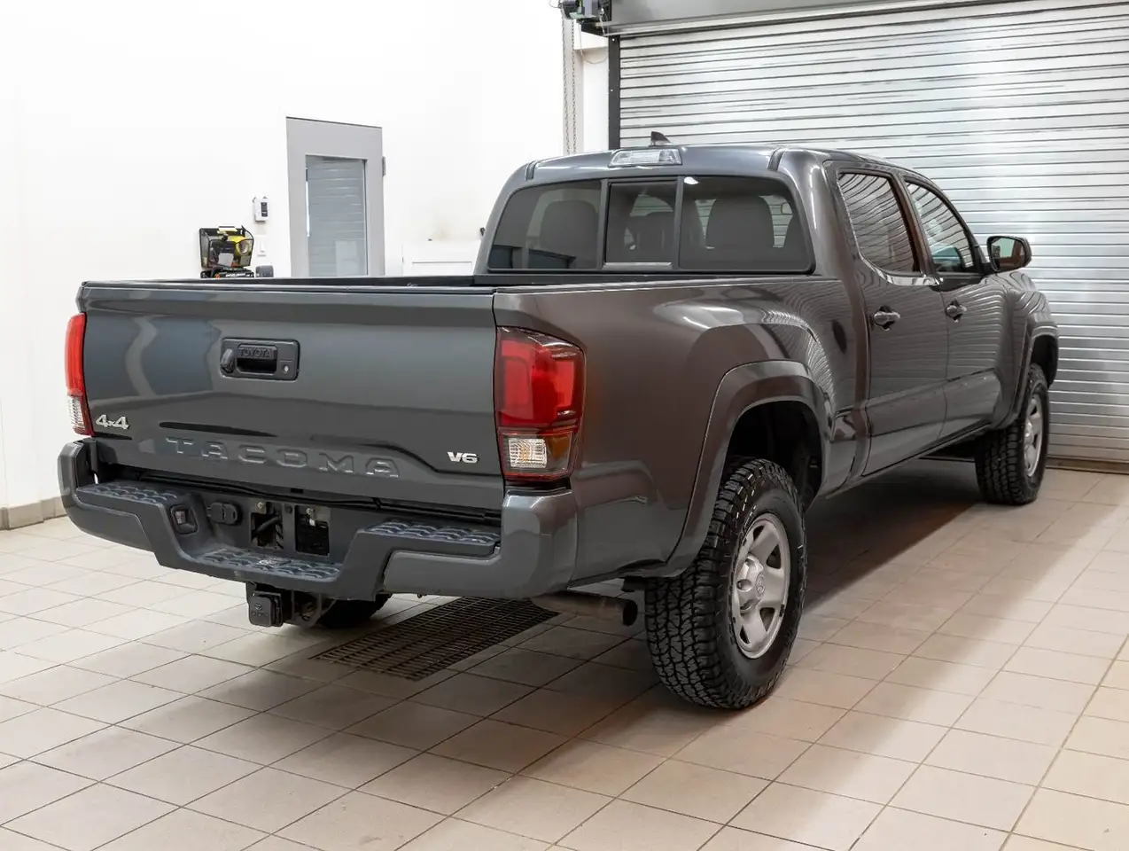 Toyota Tacoma снимка Toyota Tacoma