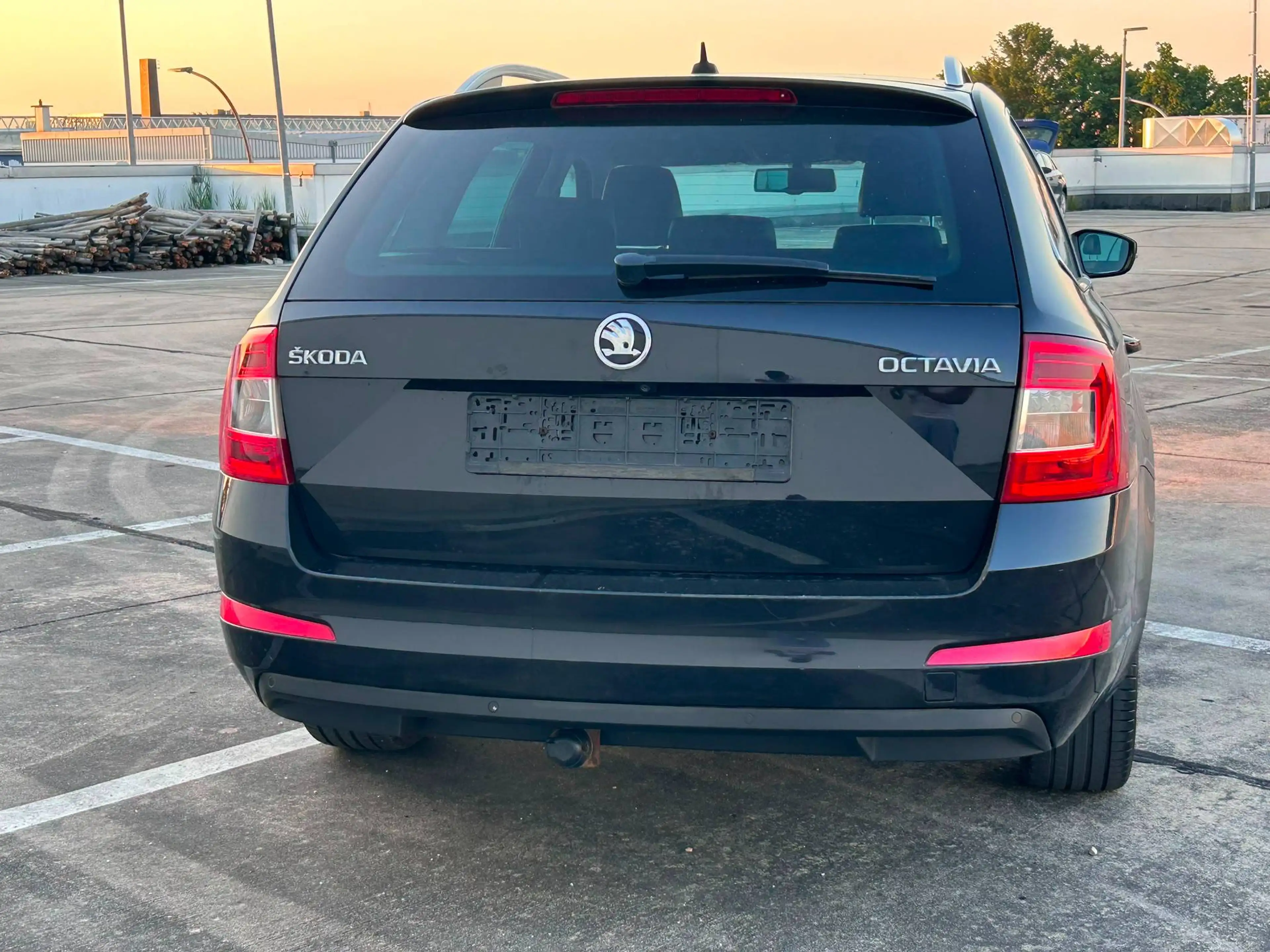 Skoda Octavia Style| Zahnriemen Neu|2,0TDI|150PS|AHK|DSG|NAVI|XENON| — photo 8