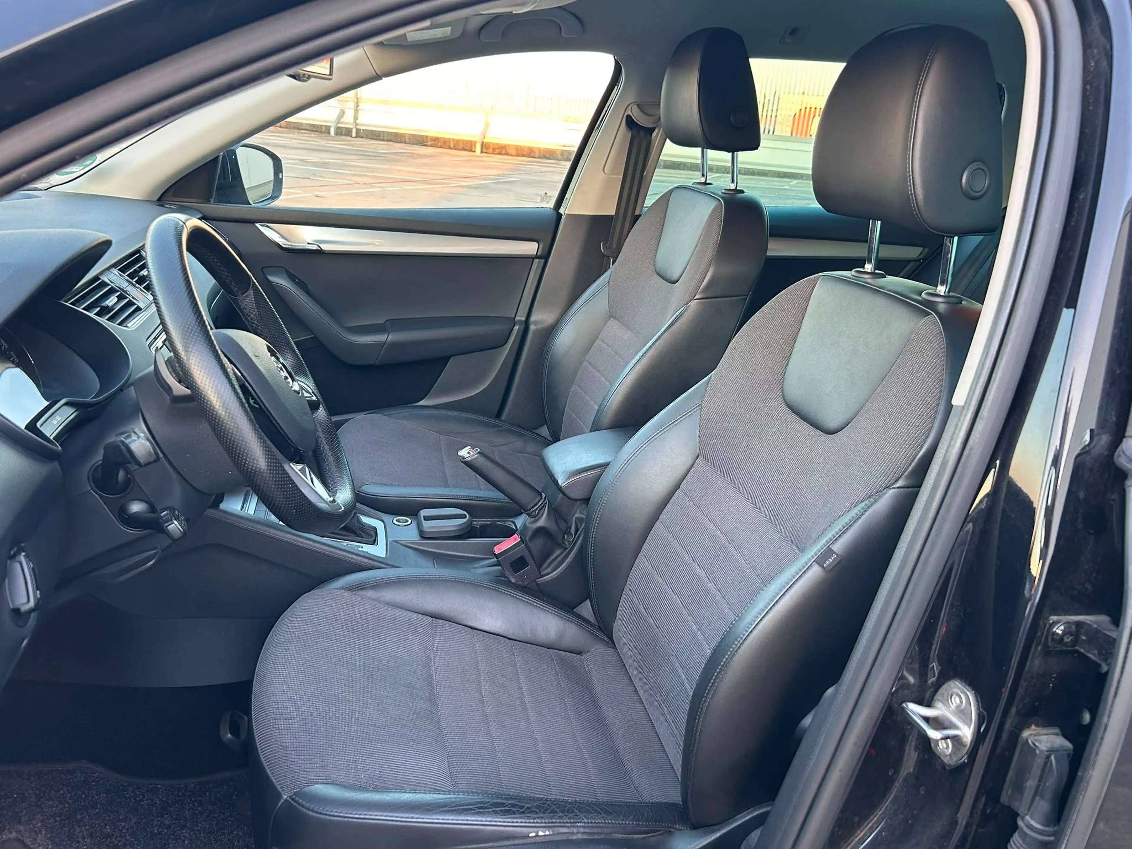 Skoda Octavia Style| Zahnriemen Neu|2,0TDI|150PS|AHK|DSG|NAVI|XENON| — photo 12