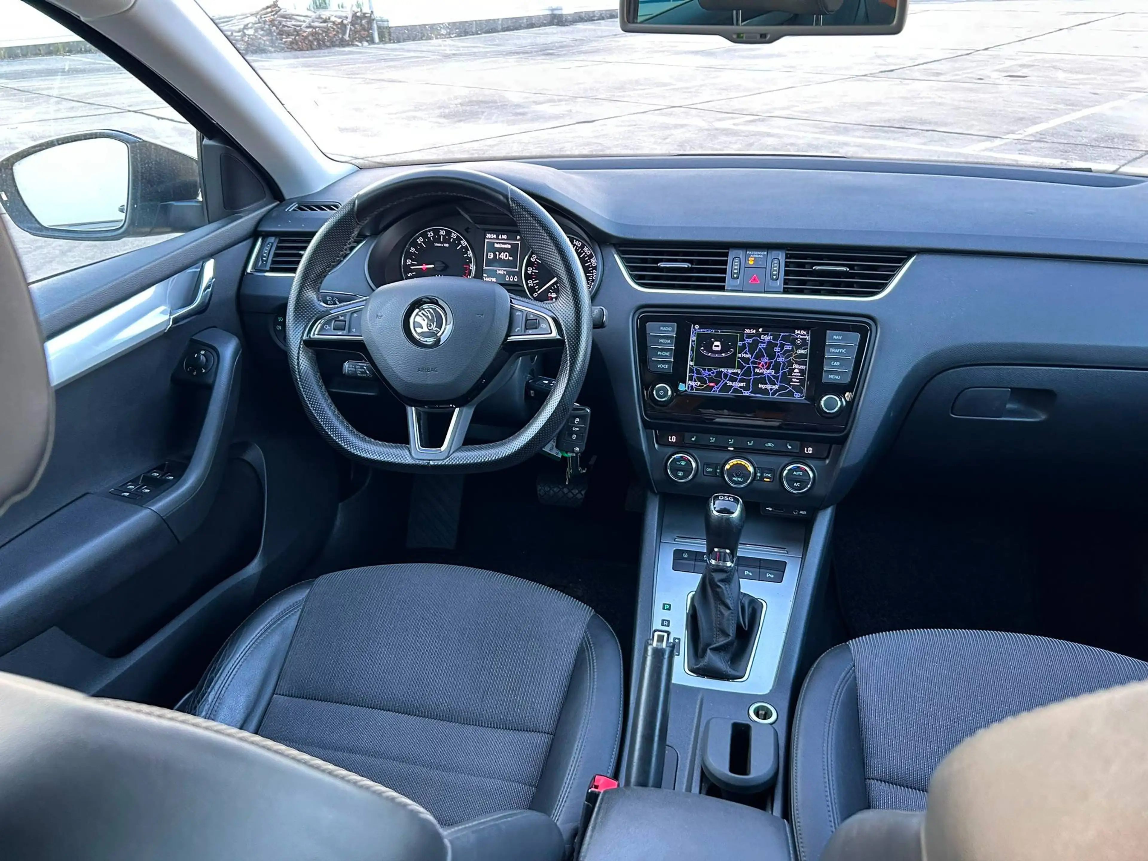 Skoda Octavia Style| Zahnriemen Neu|2,0TDI|150PS|AHK|DSG|NAVI|XENON| — photo 15