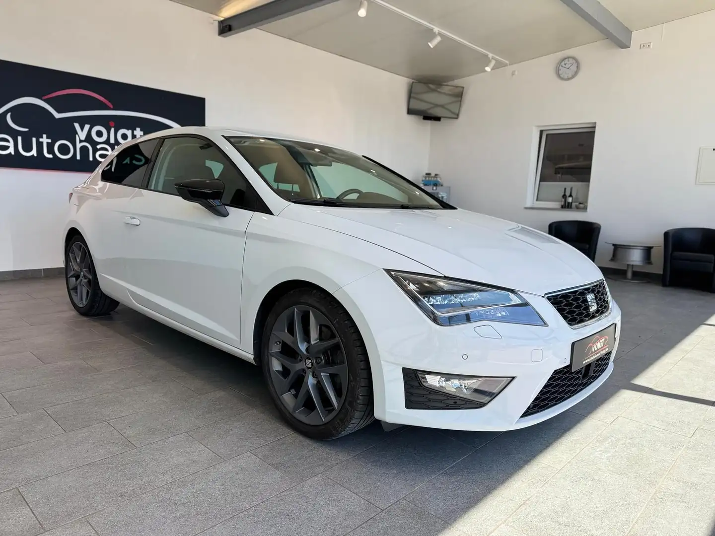 SEAT Leon FR 2.0 TDI 135 KW LED Navi Blanc - 2
