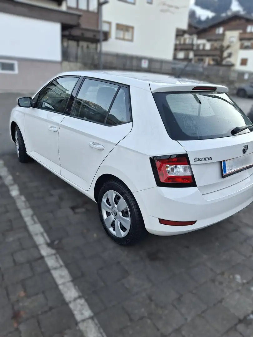 Skoda Fabia Weiß - 2