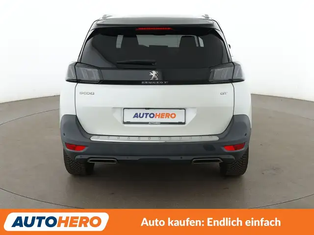 Peugeot 5008 view 5