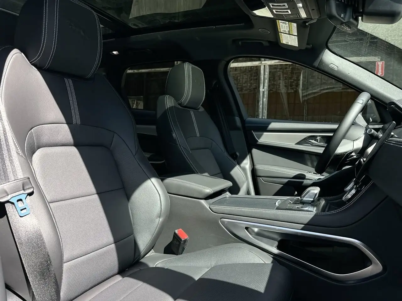 Jaguar F-Pace снимка Jaguar F-Pace