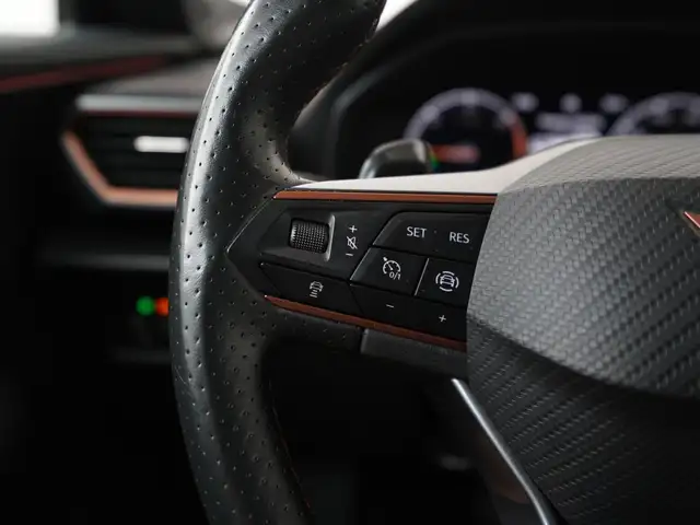 Cupra Formentor view 8
