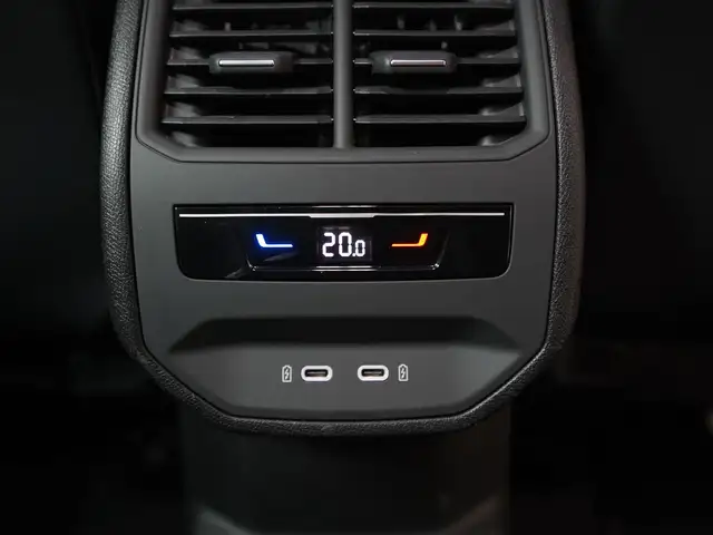 Cupra Formentor view 30