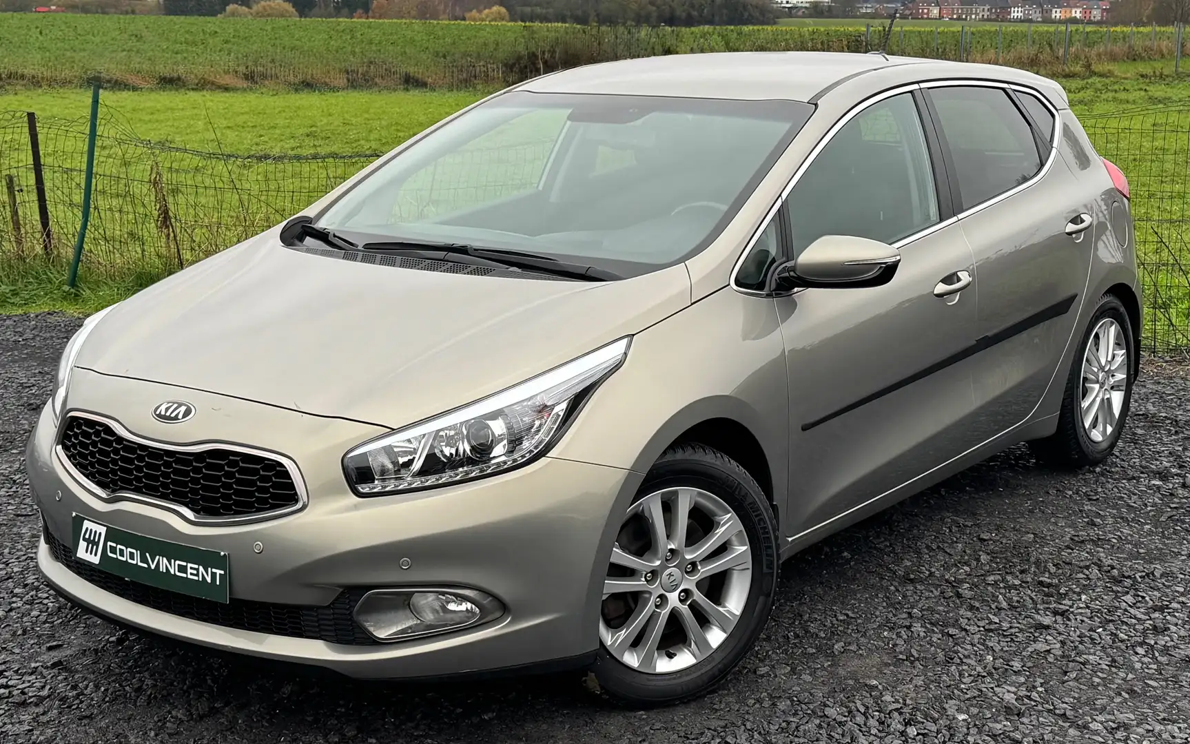 Kia Ceed / cee'd 1.4i CLIM + CAM  // 33.000km / Prêt à immatricul Brons - 1