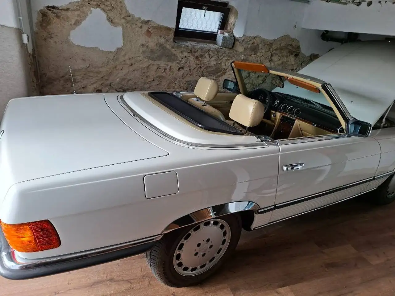 Mercedes-Benz SL 280, foto 8