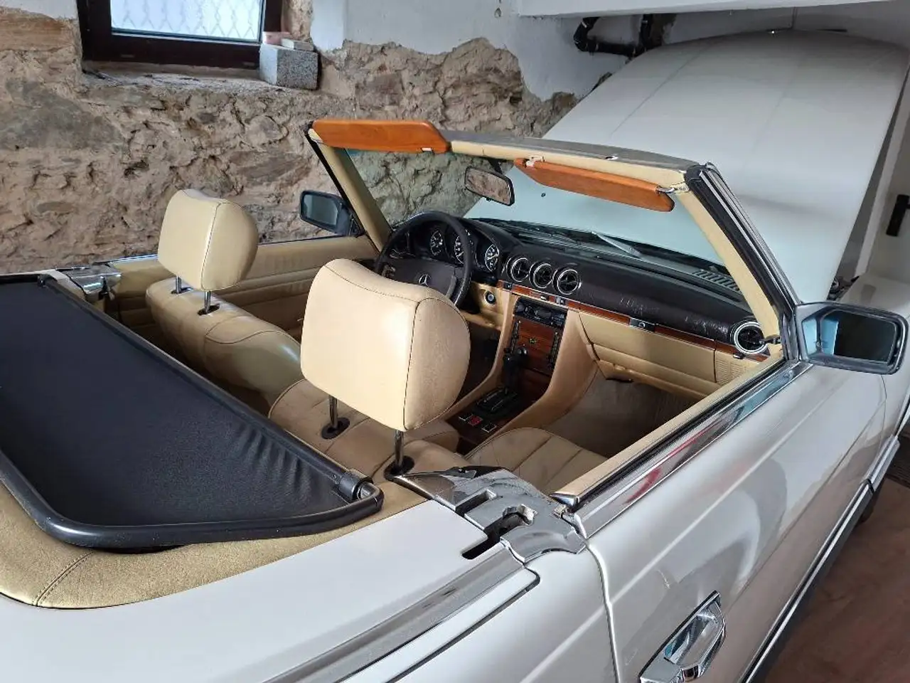 Mercedes-Benz SL 280, foto 7