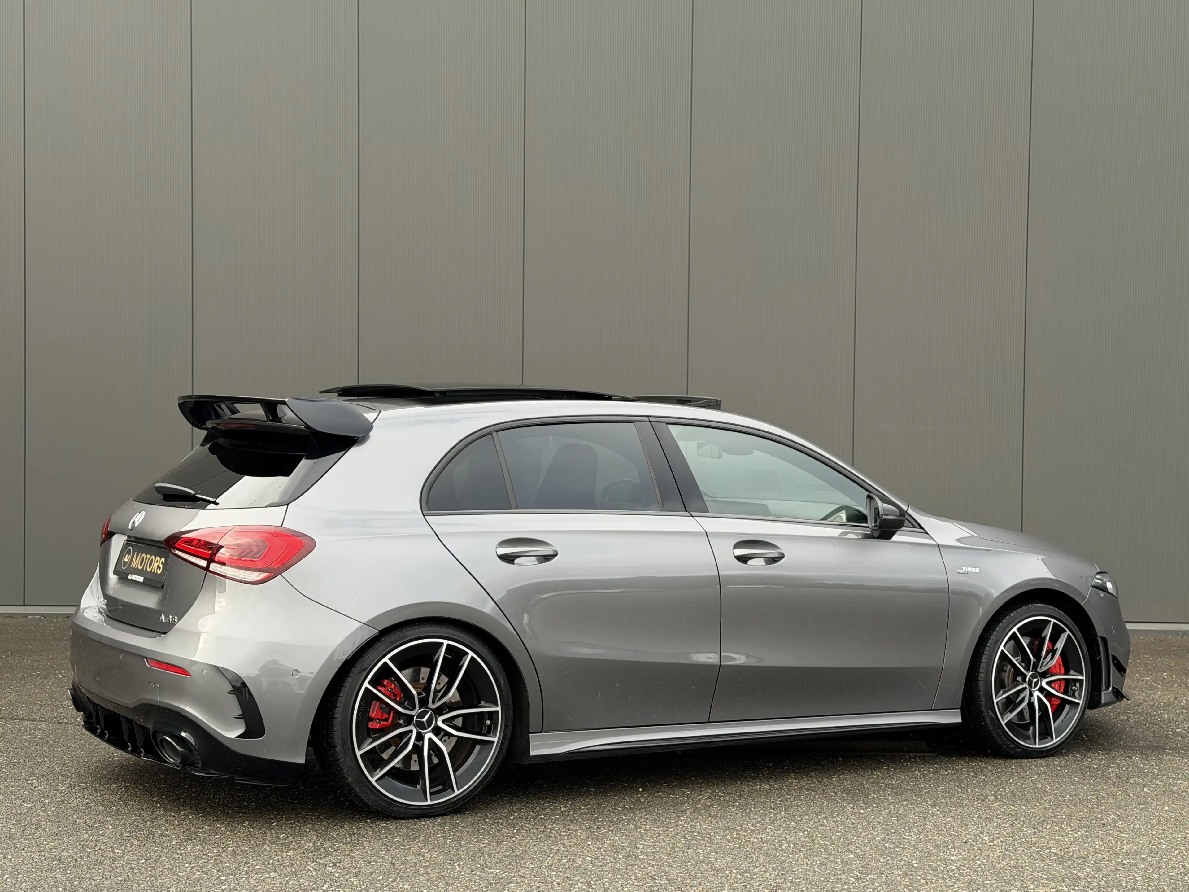 Mercedes-Benz A 35 AMG 4-Matic 306cv - Pack Aero - Toit ouvrant - Camera — photo 4