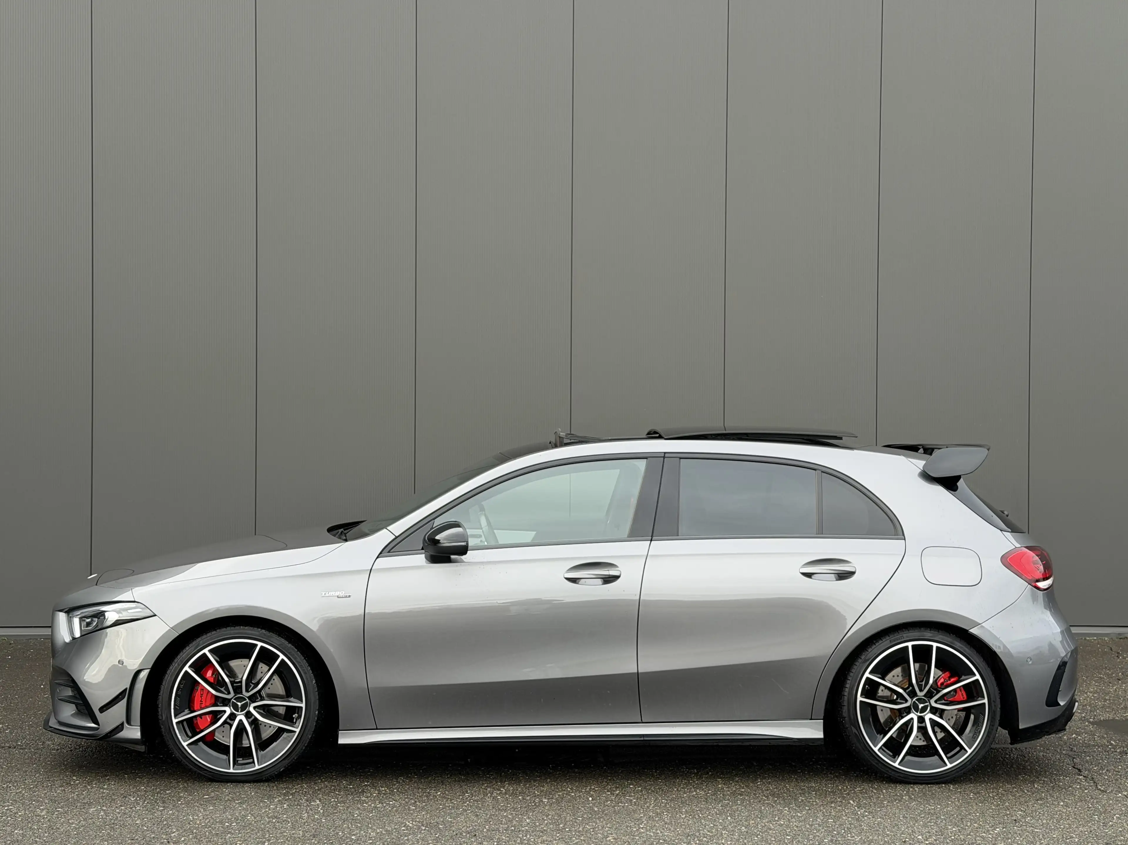 Mercedes-Benz A 35 AMG 4-Matic 306cv - Pack Aero - Toit ouvrant - Camera — photo 6