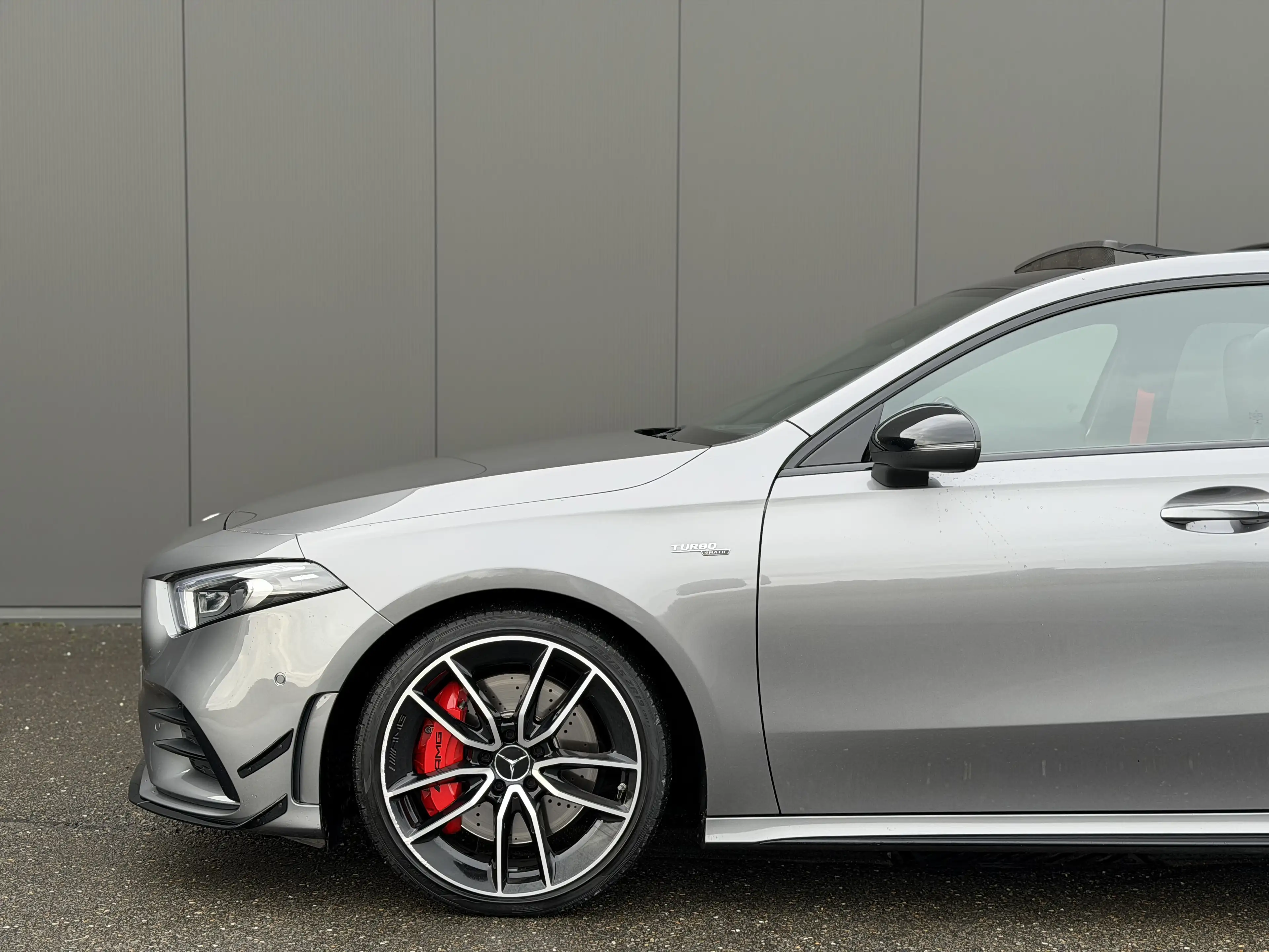 Mercedes-Benz A 35 AMG 4-Matic 306cv - Pack Aero - Toit ouvrant - Camera — photo 9