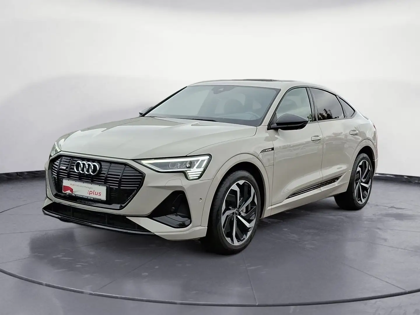 Audi e-tron 55 quattro S line Optik HUD Nac Beige - 2