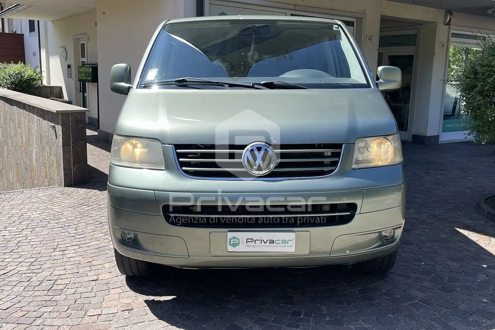 Volkswagen T5 Kombi Transporter 2.5 TDI/130CV PC Kombi Verde - 2