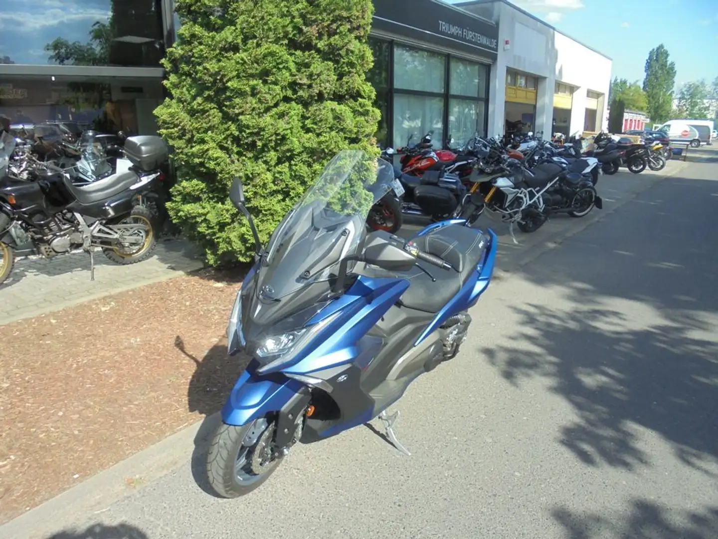 Kymco AK 550 Azul - 2