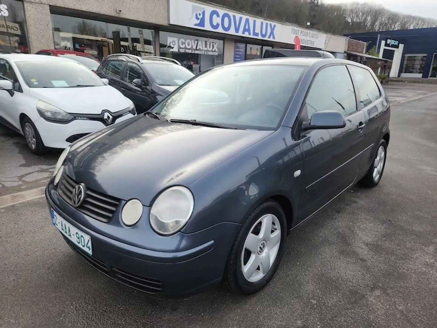 Volkswagen Polo 1.2i 12v Smile Grau - 1