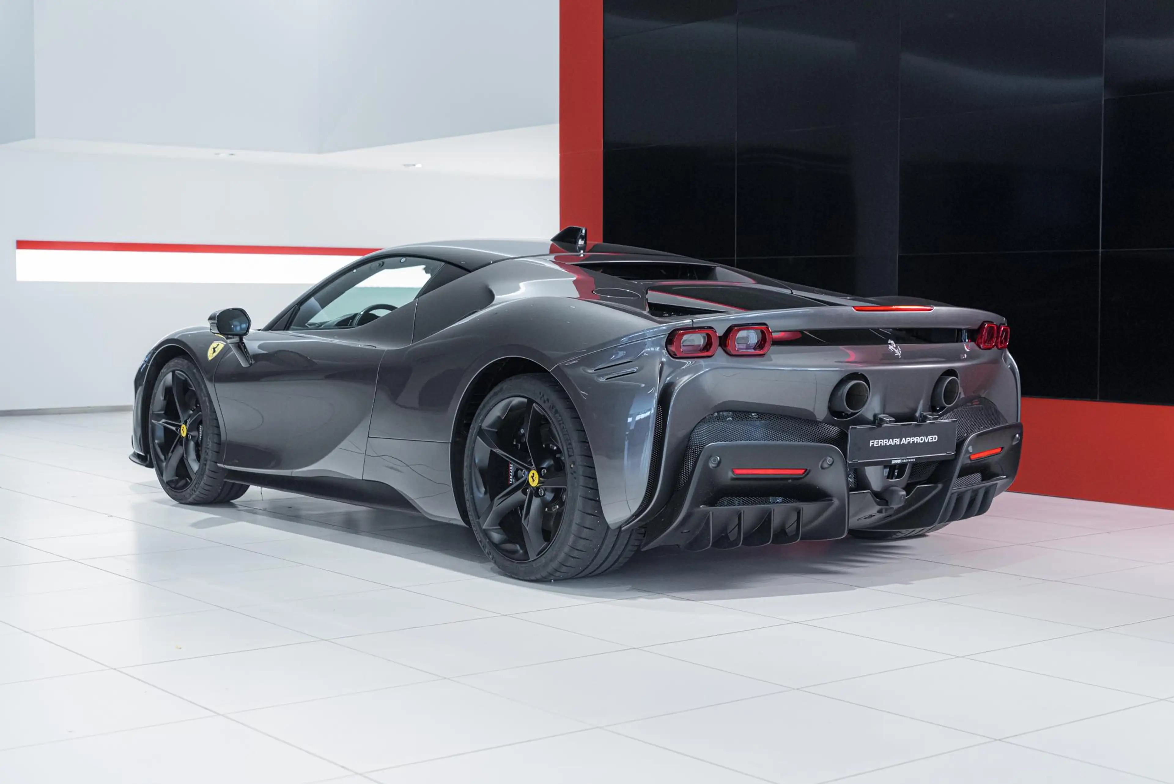 Ferrari SF90 Stradale - Kroymans Ferrari — photo 15