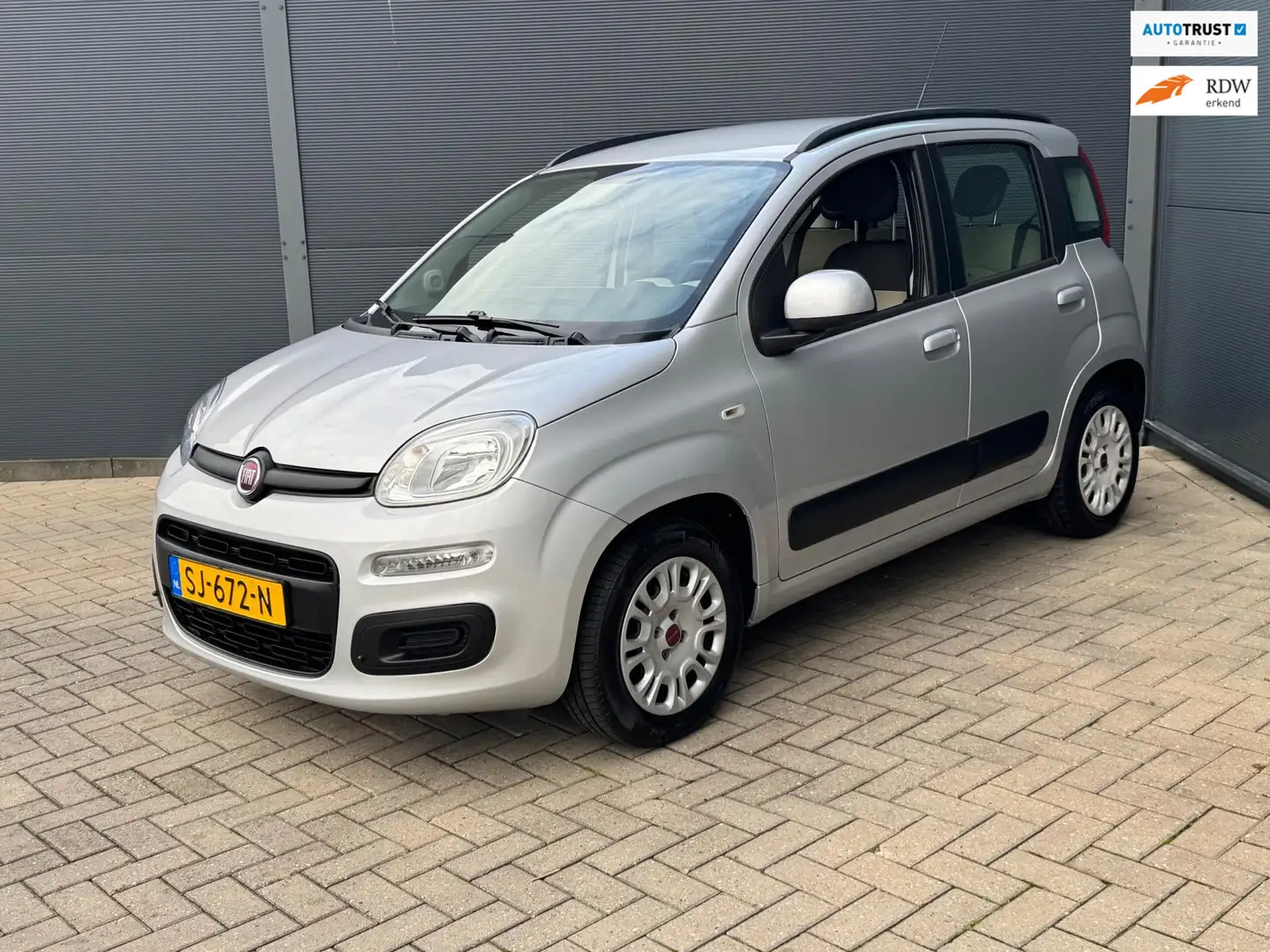 Fiat Panda 1.2 Lounge / Airco Gris - 1